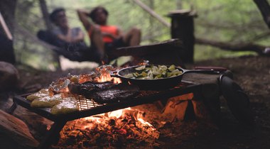 10 Easy Camping Meals Perfect For Your Next Trip